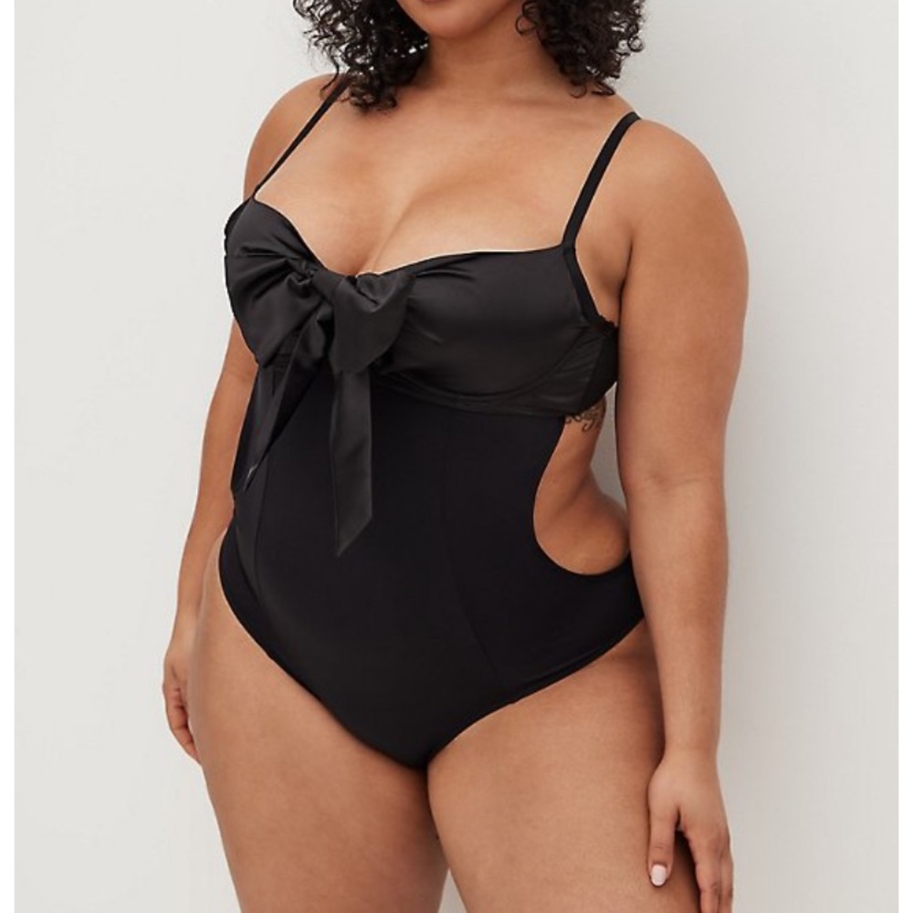 NWT black bow body suit torrid size 3